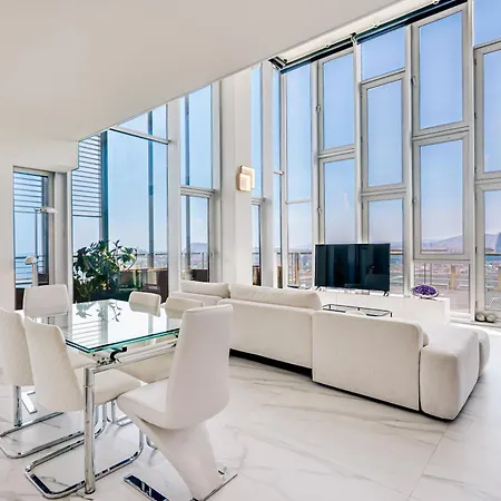 Penthouse With The Views! * Barcelona