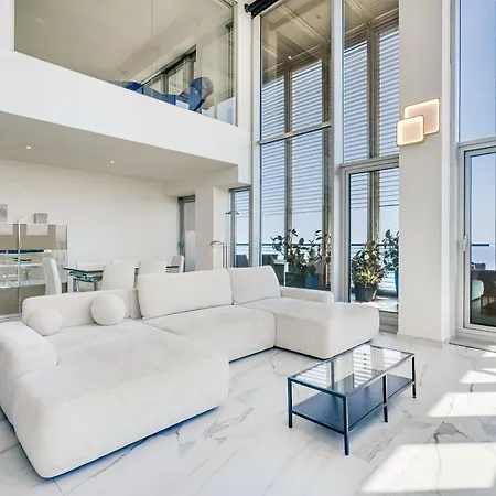 Penthouse With The Views! Apartamento