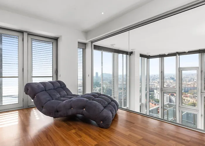 Penthouse With The Views! アパート *