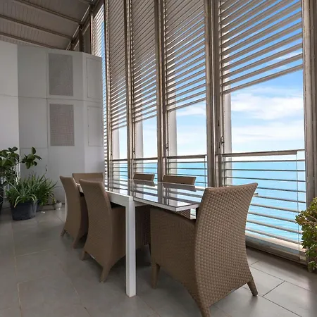 Appartamento Penthouse With The Views! Barcellona